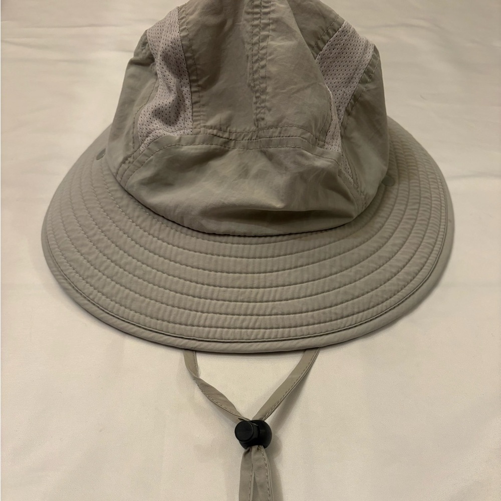 Kids  Toddler Beige Grayish Lightweight Boonie Hat with Adjustable Chin Strap